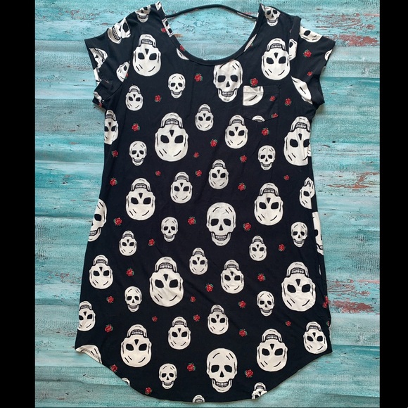 No Boundaries Juniors plus Black Skull & Rose Scoop Dress sz 3X - Picture 1 of 3
